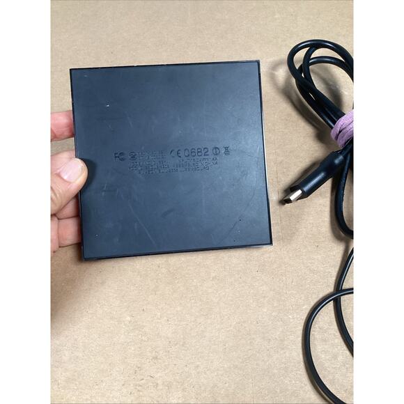 Amazon DV83YW Fire TV Box 2nd Edition Streaming Device - Picture 3 of 4